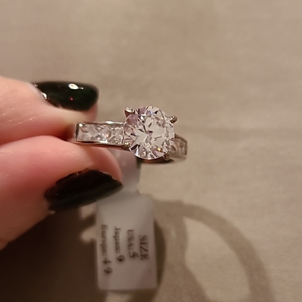 Cubic zirconia stainless steel classic engagement ring - Picture 7 of 9